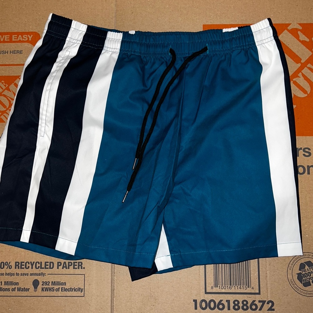 Pool shorts
